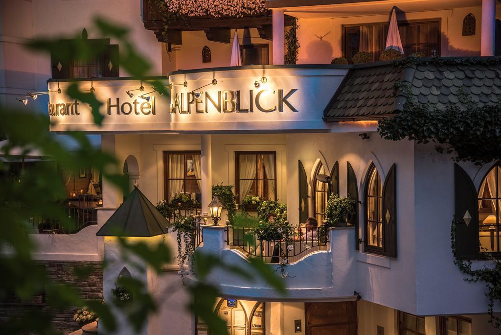 Hotel Alpenblick Zillertal Хиппах Экстерьер фото